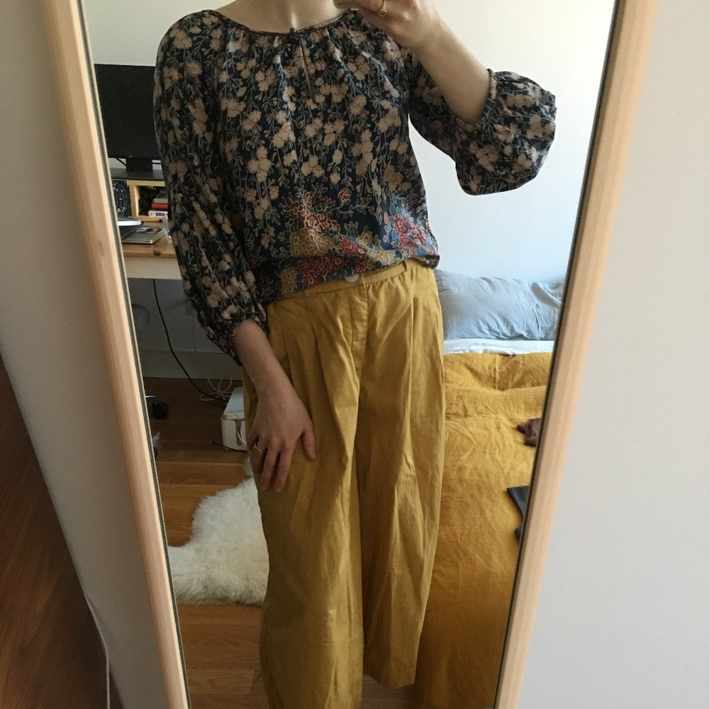 EXCELLENT Condition Floral French Silk Blouse